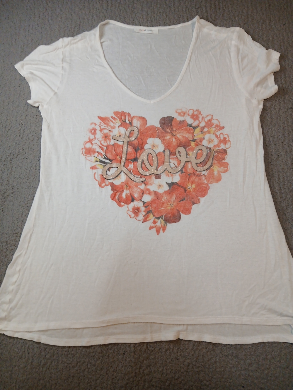 23 Love Street Womens T Shirt XL Short Sleeve White V Neck "Love" Light Weight